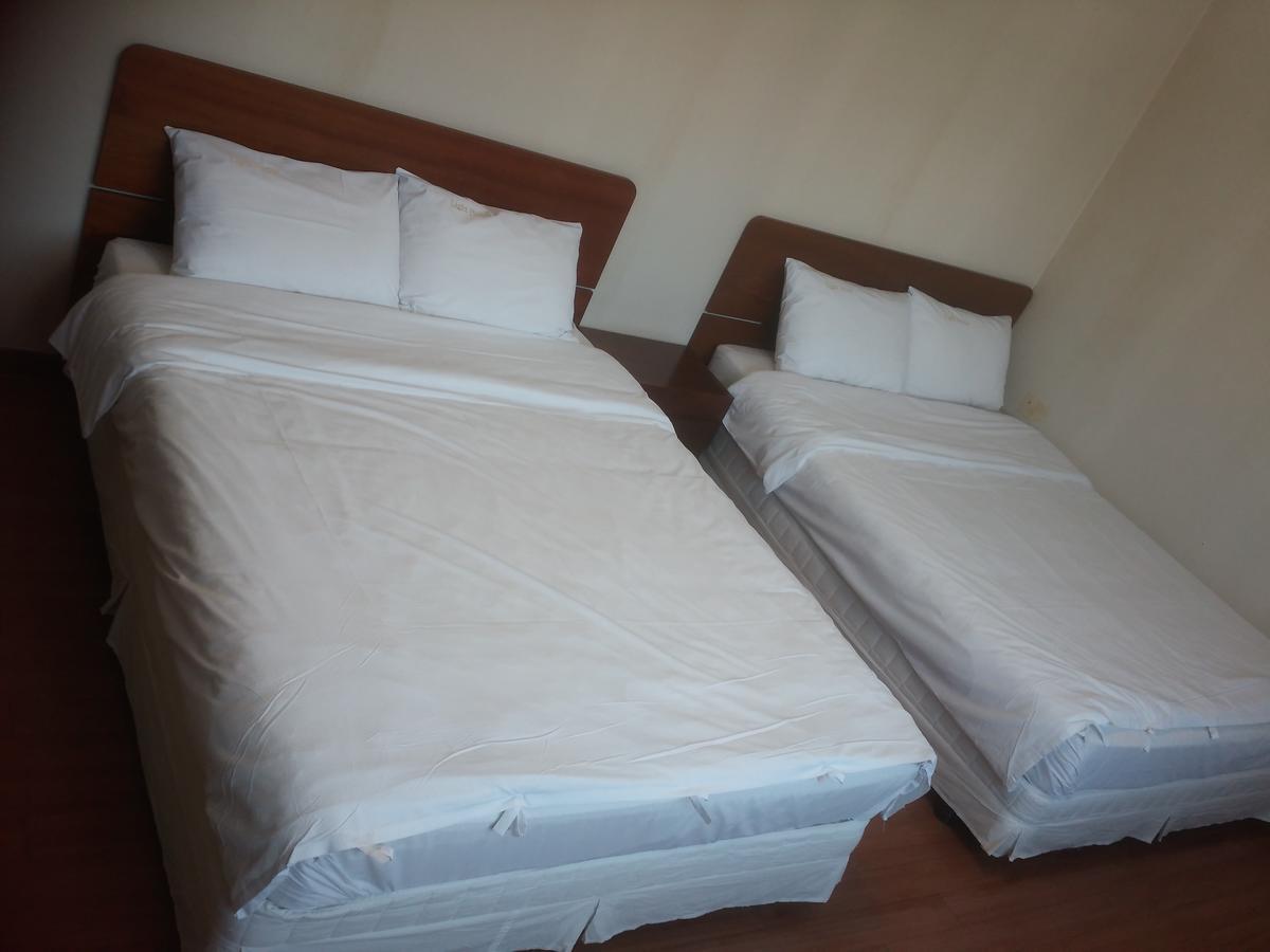 Geoje Jangseungpo Lighthouse Hotel Sodong Quarto foto